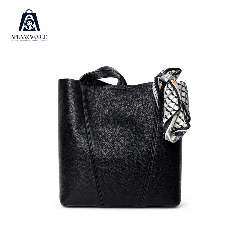 Urban Luxe Tote bag with pouch