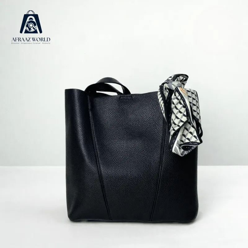 Urban Luxe Tote bag with pouch