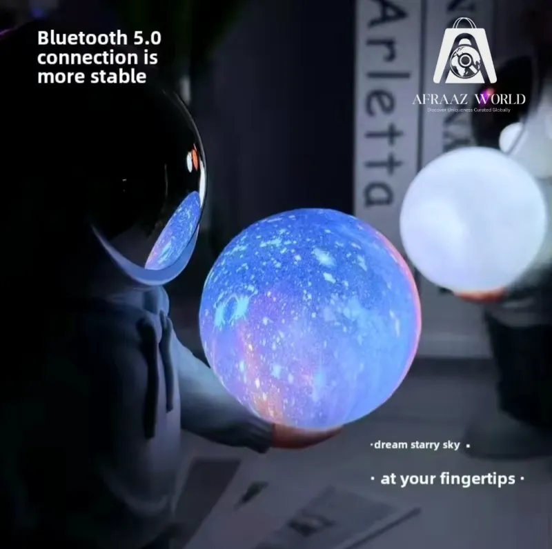 Astronaut lamp with Bluetooth speaker