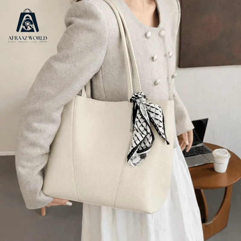 Urban Luxe Tote bag with pouch